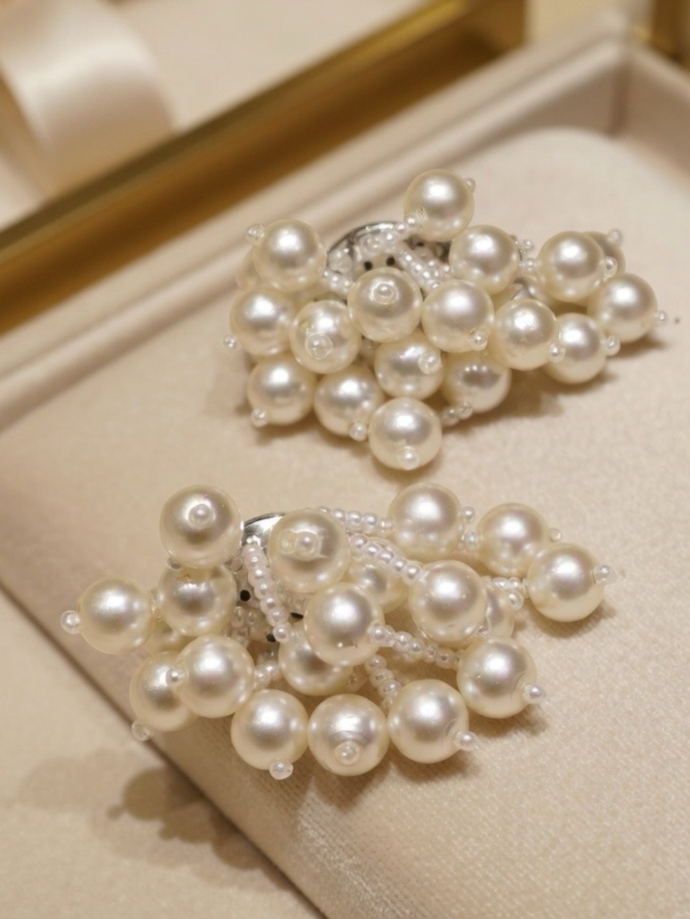 Vintage Faux Pearl Cluster Clip On Earrings White Beaded Wedding Bridal MCM